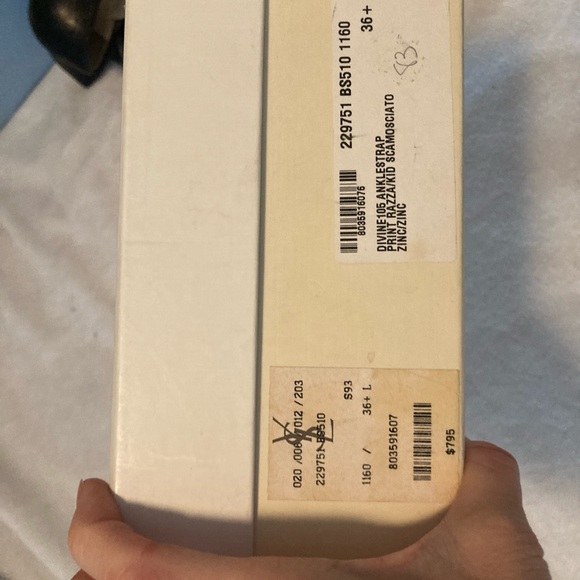 YSL stingray sandals- size 36.5 - Picture 4 of 4